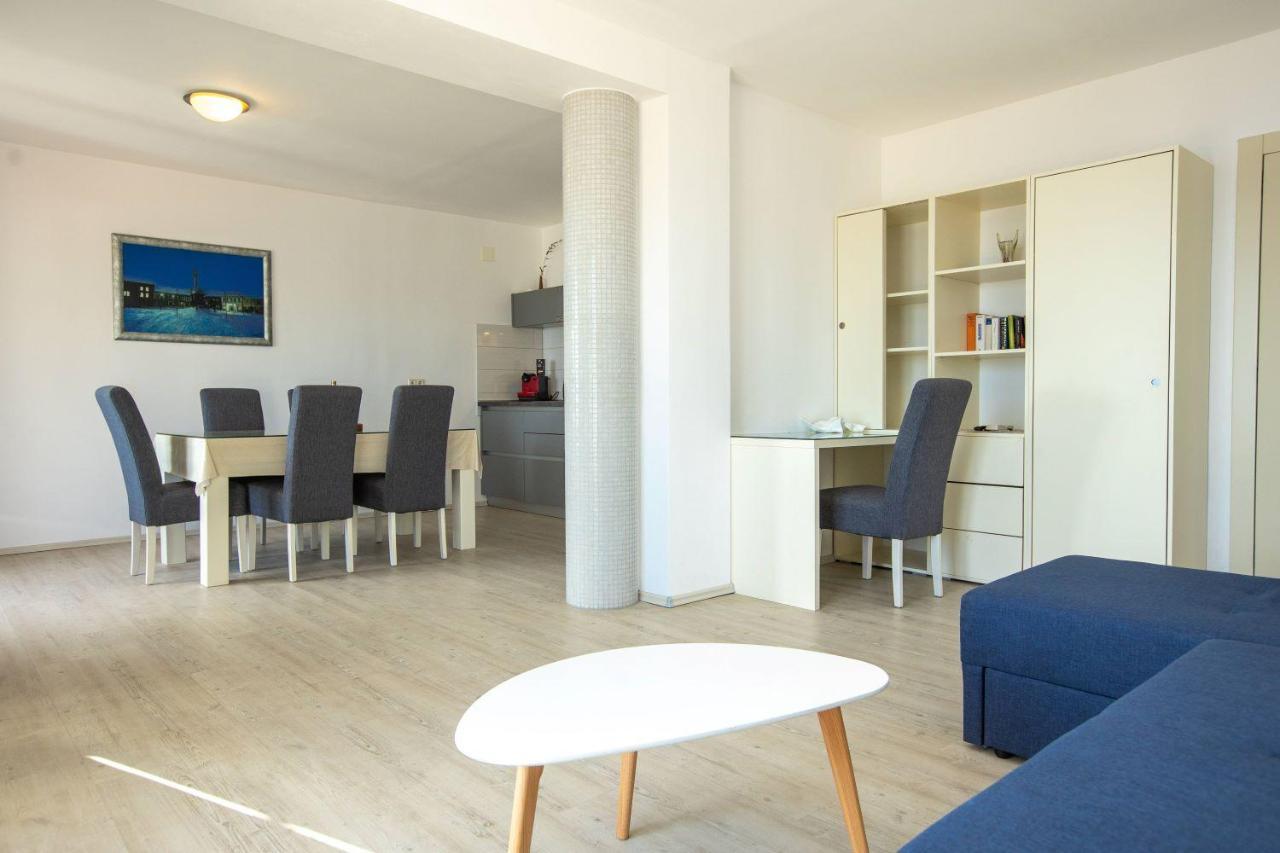 Apartments Mosor Omis Bagian luar foto